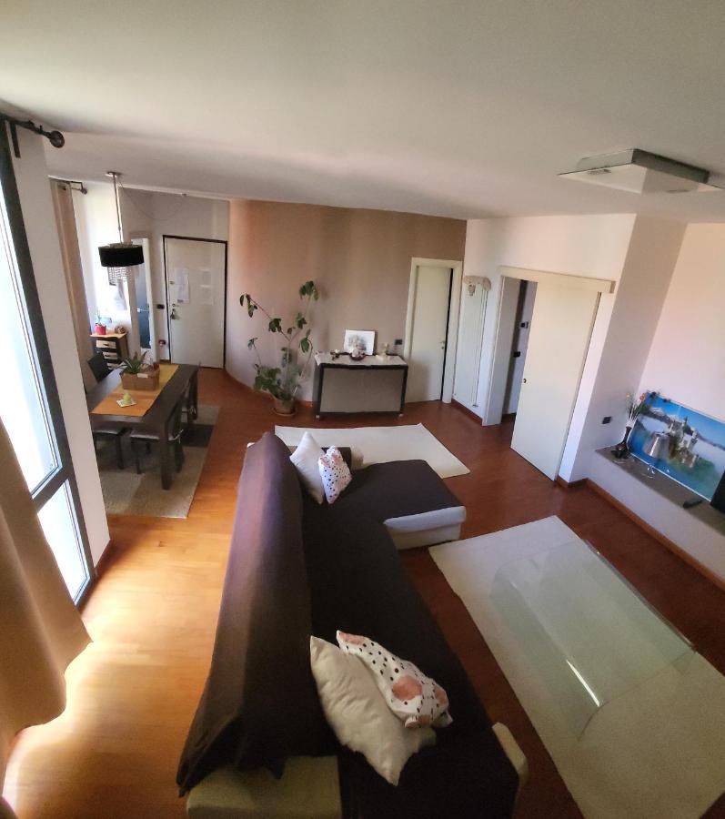Casa Cristina Apartment Parma Bagian luar foto