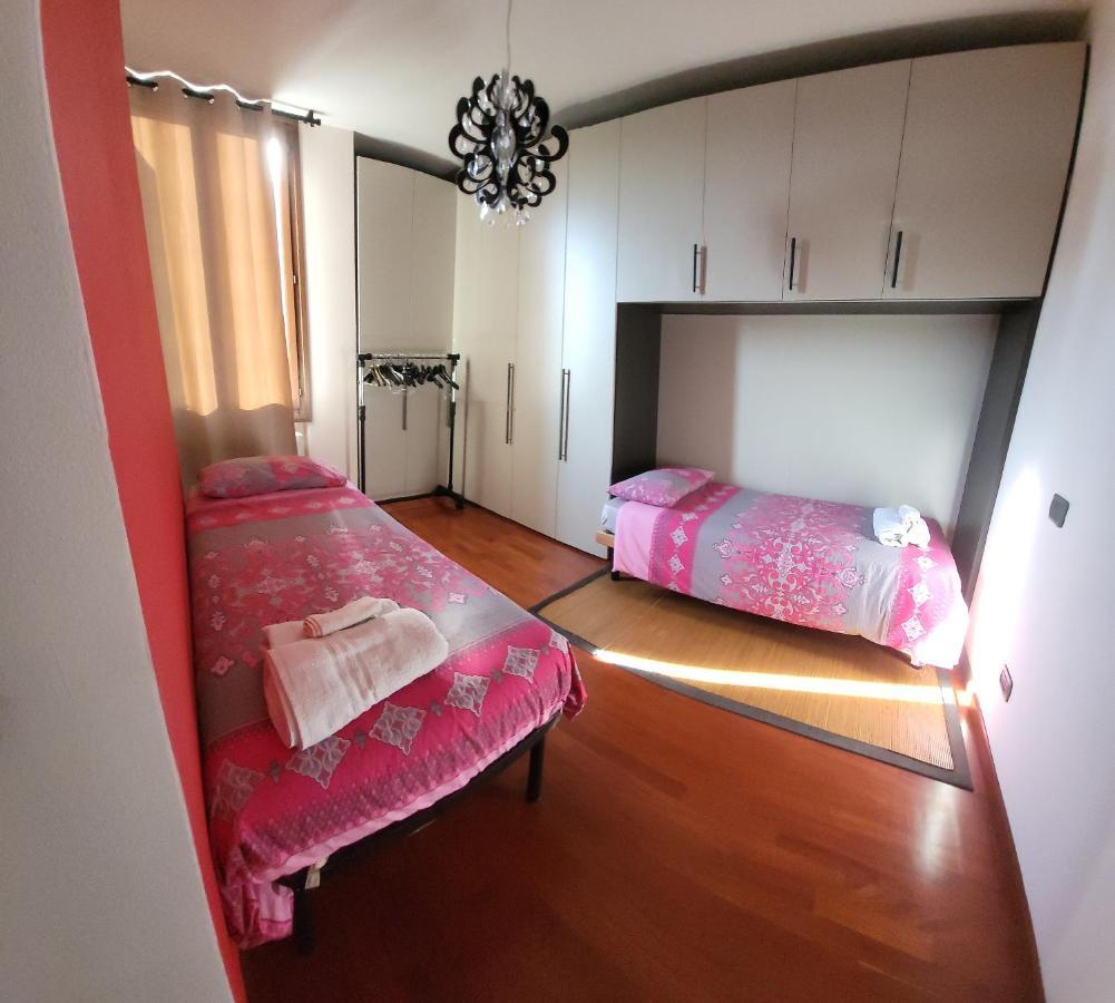 Casa Cristina Apartment Parma Bagian luar foto
